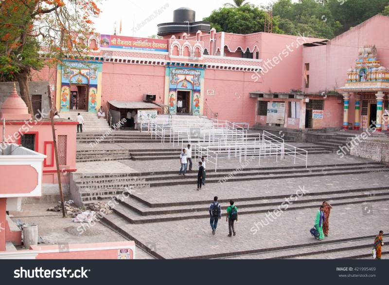 Join Swarajya Travels for an Unforgettable 7 Days and 6 Nights Pilgrimage Tour!