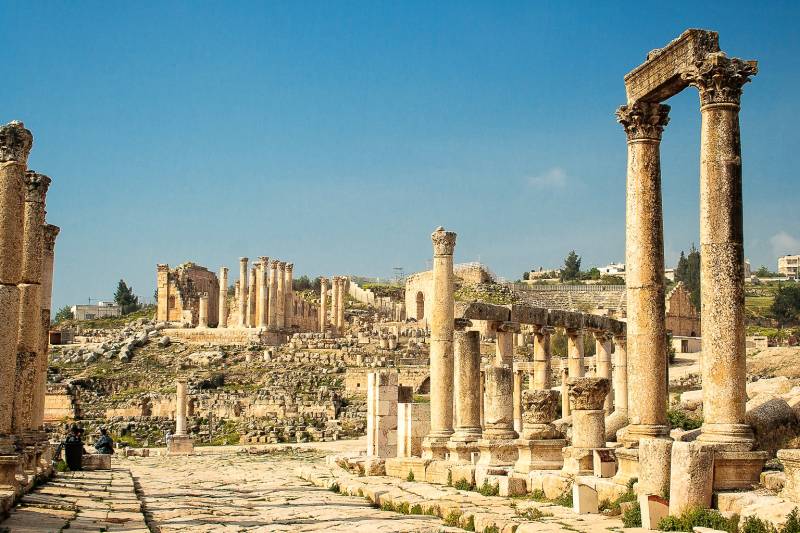 Jordan Unveiled: 8 Days of Ancient Wonders & Desert Adventures