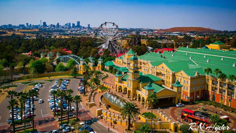 Sun City - Johannesburg Golden Gateway Tour 5N - 6D