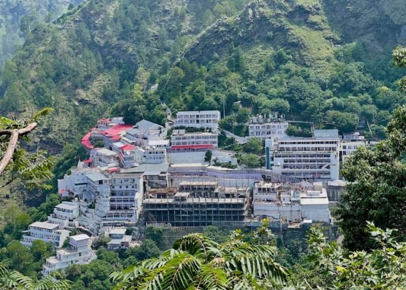 8N 9D Vaishno Devi Darshan With Kashmir Tour