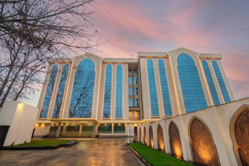 Super Deluxe Paradise Kashmir Package 6N 7D