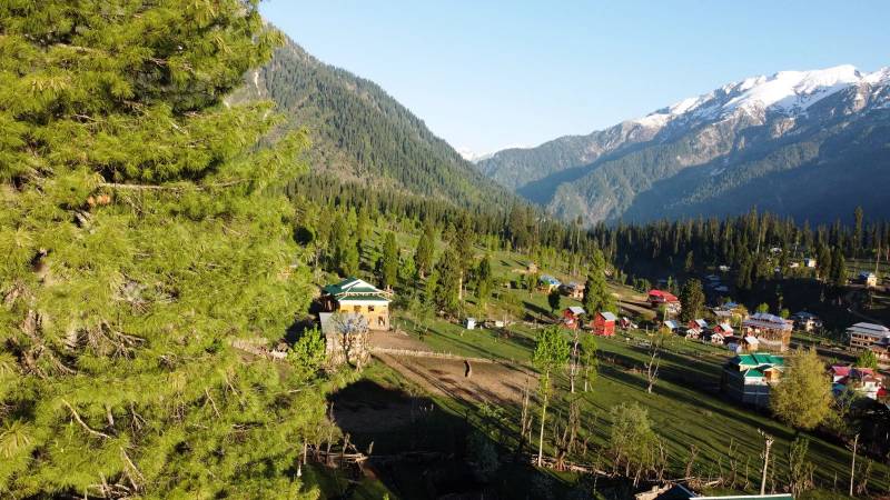 Experience The Luxury Of Kashmir Tour Image
