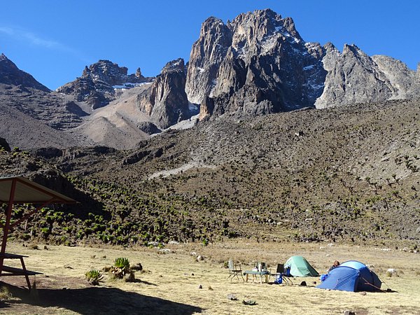 4 Days Mount Kenya Trekking Sirimon Route Tour Image