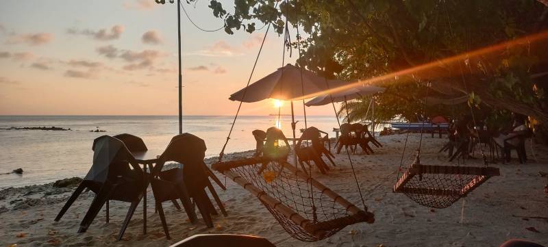 4 Nights 5 Days Maldives Tour Package