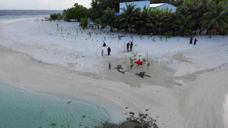 Maldives  Beach Tour