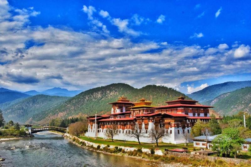 A Week In Bhutan - Drive In & Drive Out