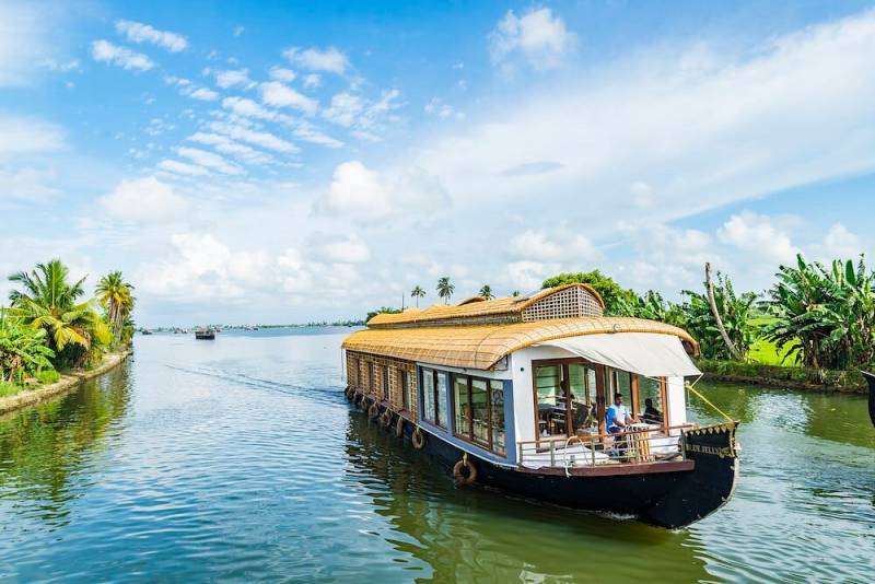 05N - 06D Glimpse Of Kerala Tour