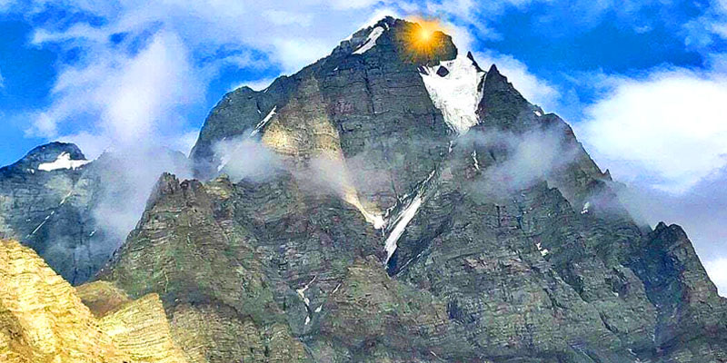 Manimahesh Kailash Trek Tour 10N - 11D