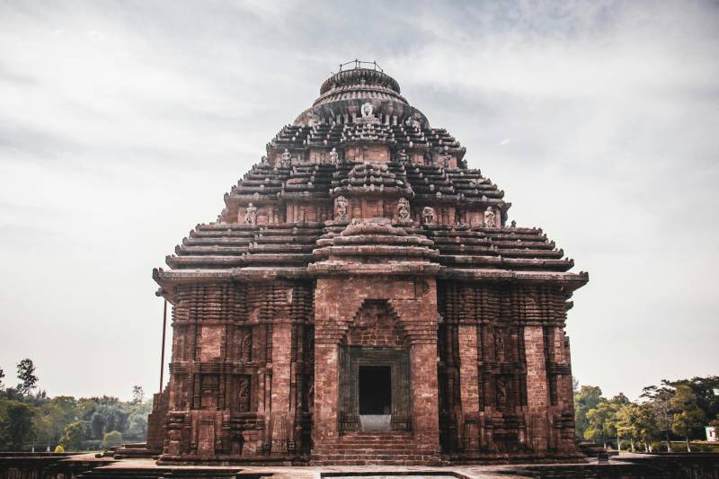 Puri Tour Package 2 Night 3 Days | Jagannath Temple Darshan & Konark