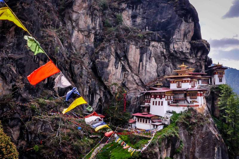 Bhutan – The Land of Thunder Dragon