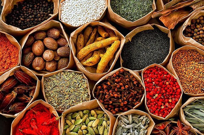 A Day Walking Tour In Spice Farm Kizimbani