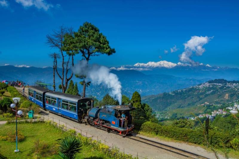 Darjeeling Tour Package 5D - 4N