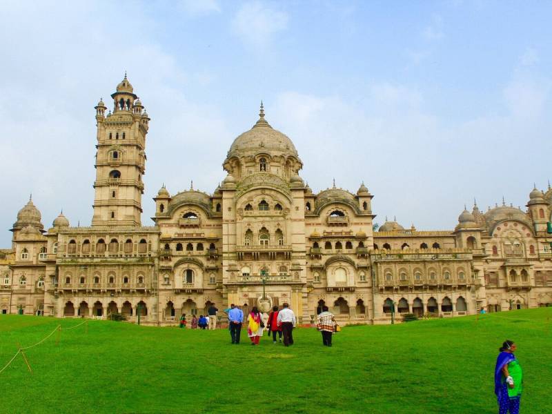 Vadodara Tour Package 2N - 3D Image