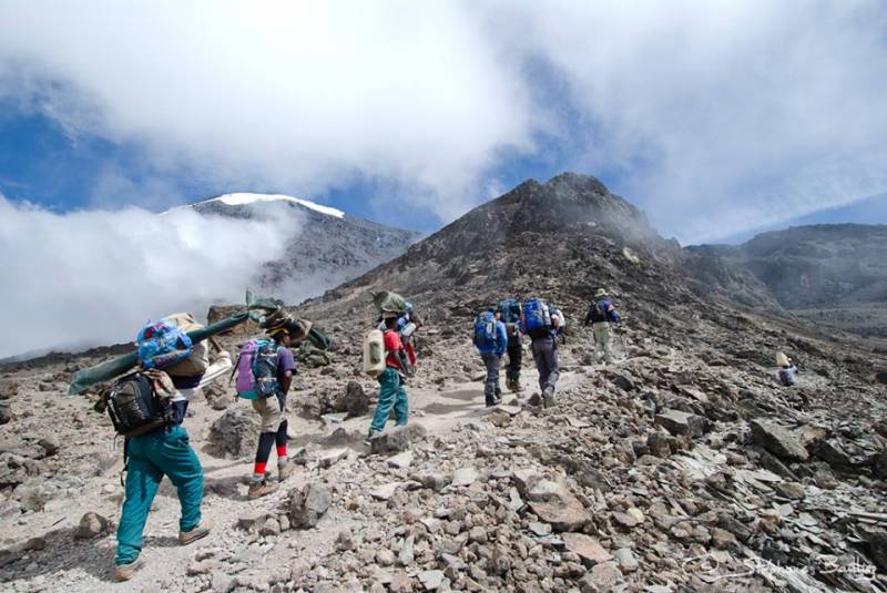 7-Day Passing Through Lemosho Route Trekking Kilimanjaro Tour Image