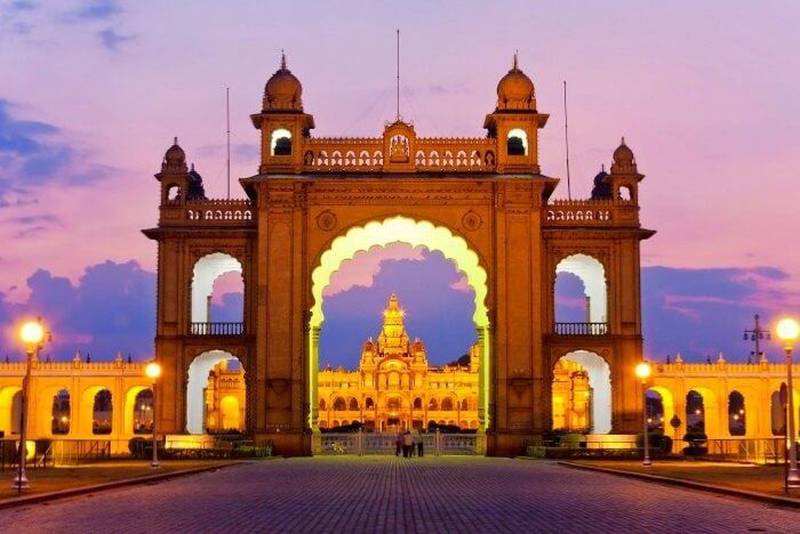 7N Karnataka - Bangalore - Mysore - Ooty And Kodaikanal - Saffron Suites Tour