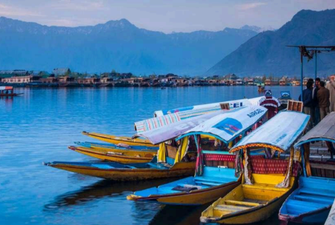 Kashmir The Paradise On Earth Tour Image