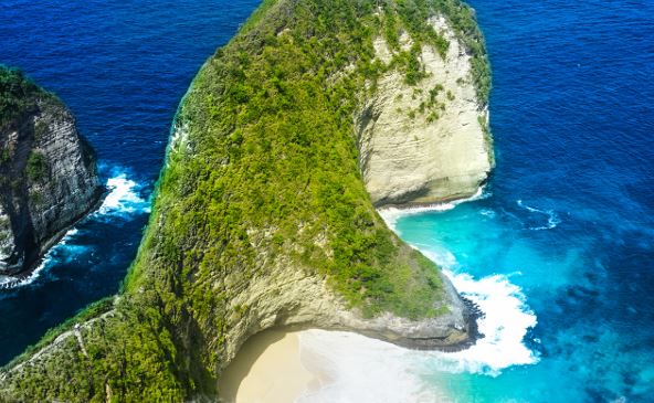 Bali Vibes Sacred Temples & Island Treasures