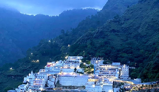 Kashmir with Vaishno Devi | 7 Nights 8 Days Holiday Package