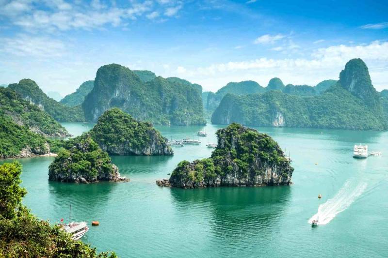 Hanoi - Ninh Binh - Halong Bay 4 Days 3 Nights Tour Image