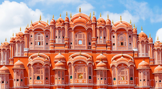 Discover Rajasthan: Explore Majestic Palaces, Timeless Forts & Golden Desert Adventure