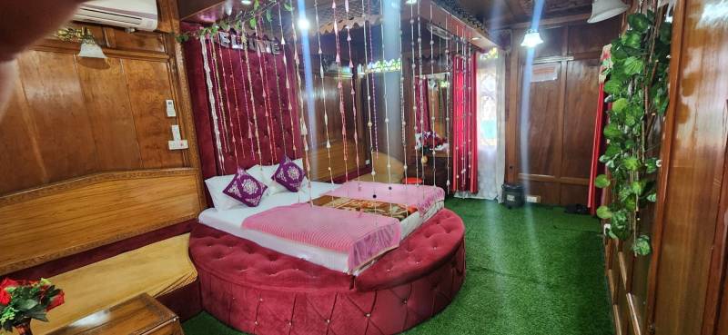 6Night - 7 Days Kashmir Tour Package