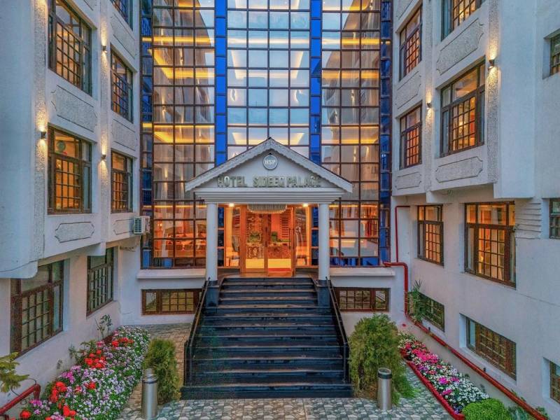 4 Night - 5 Day Kashmir Tour Package