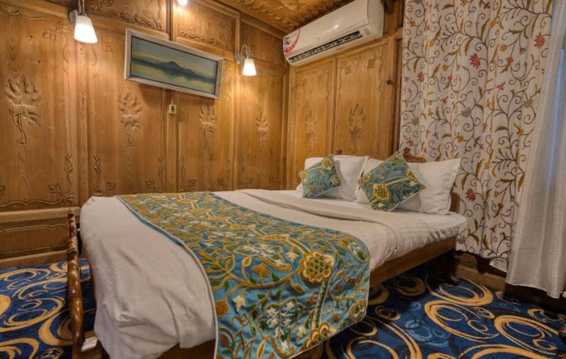 4 Nights 5 Days Srinagar to Katra