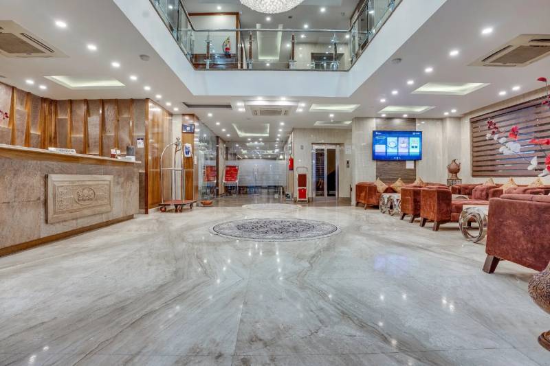 5 Nights 6 Days Honeymoon Package