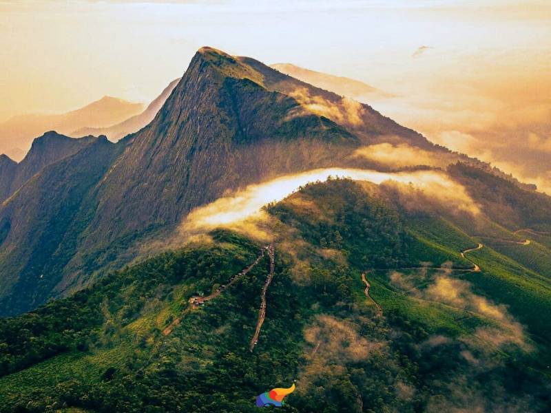 Theni – Bodi Mettu Luxury Tempo Traveller Getaway