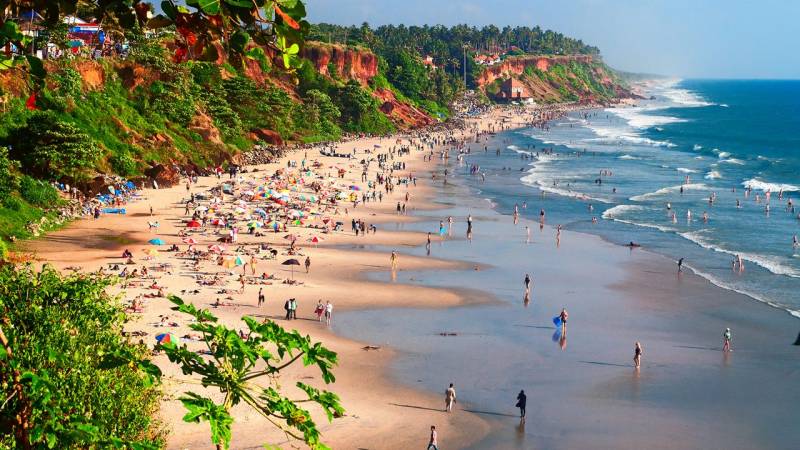 Trivandrum – Varkala – Alleppey – Cochin – Munnar – Vagamon (6 Nights / 7 Days)