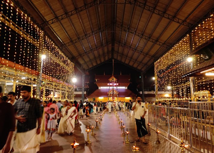 1N/2D Theni To Guruvayur 40 Seater Luxury AC Bus