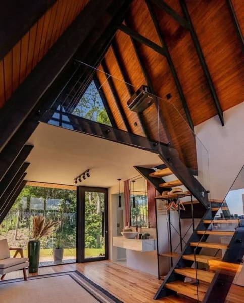 5 nights stay at a luxury/ storage 1 bedroom villa self catering facility Image