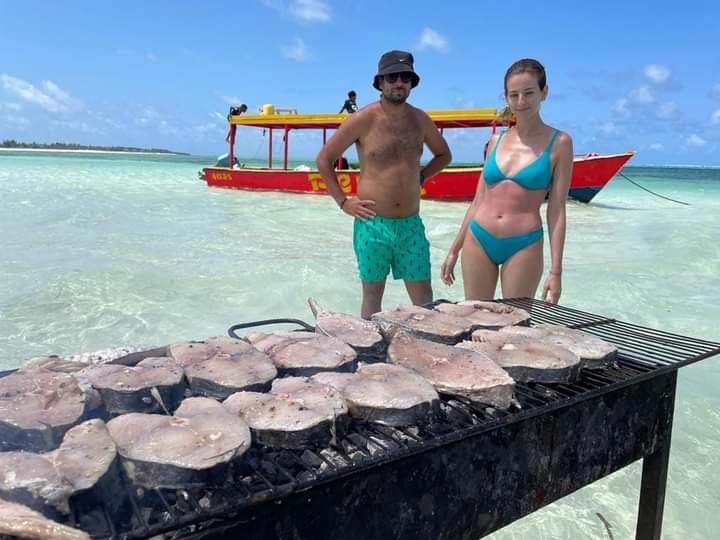 Gateway Snorkeling and Island Bbq Seafood Lunch