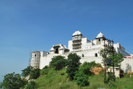2 Nights 3 Days Udaipur Kumbhalgarh Tour Package
