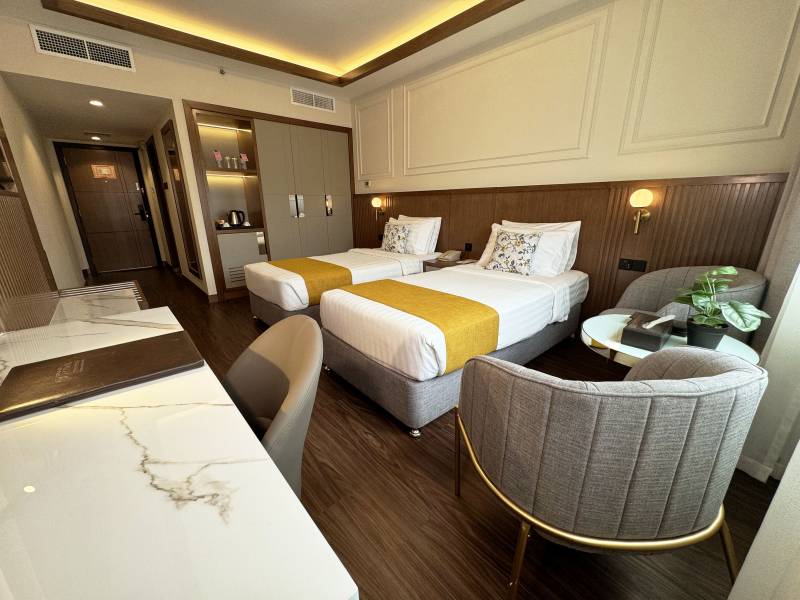 4 Nights 5 Days Amazing Christmas in Dubai