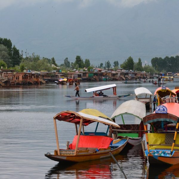 Kashmir Landscape 6 Nights - 7 Days Tour