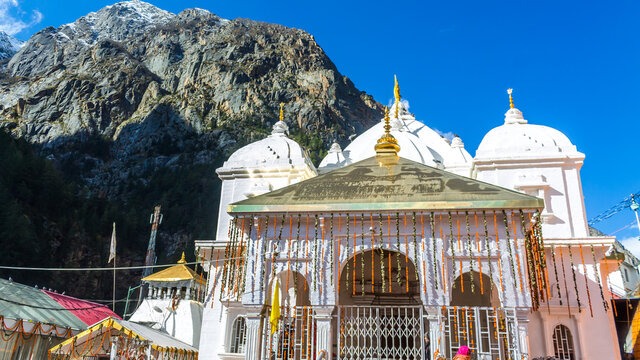 Holy Char Dham Yatra By Helicopter for 5 Nights 6 Days
