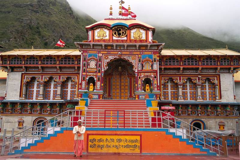 Holy Char Dham Yatra By Helicopter for 5 Nights 6 Days