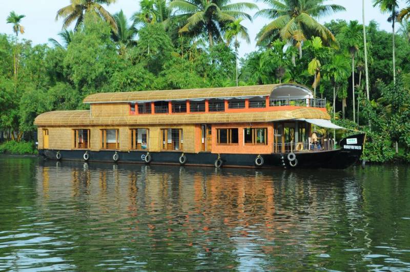 3N/4D Honeymoon Package, Kerala