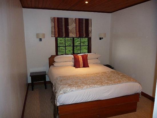 Mount Kenya Holiday Package- 3 Nights 4 Days