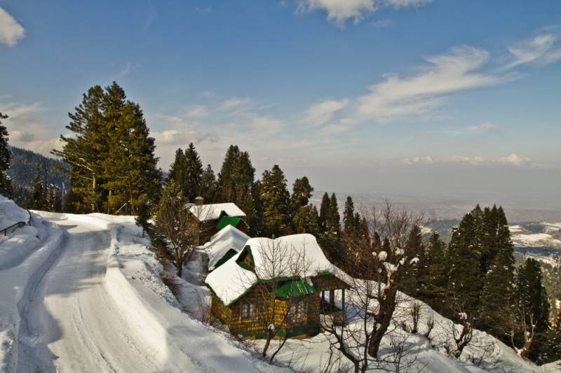 4N - 5D Kashmir Honeymoon Package