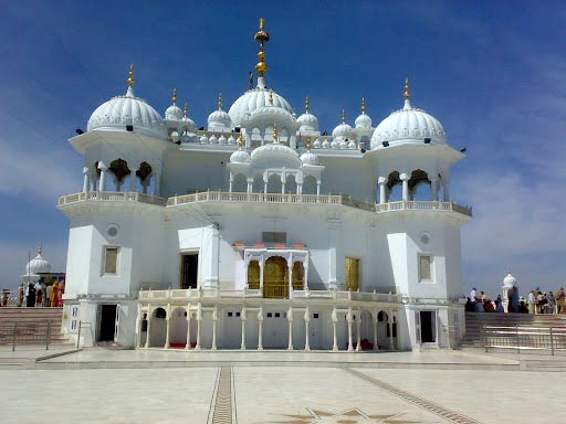 Foot Steps Of The Guru's, 5 Takhts & Many Sikh Temples (A Journey Of Your Lifetime Covering All Panj