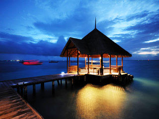 South Maldives And Colombo Tour Package