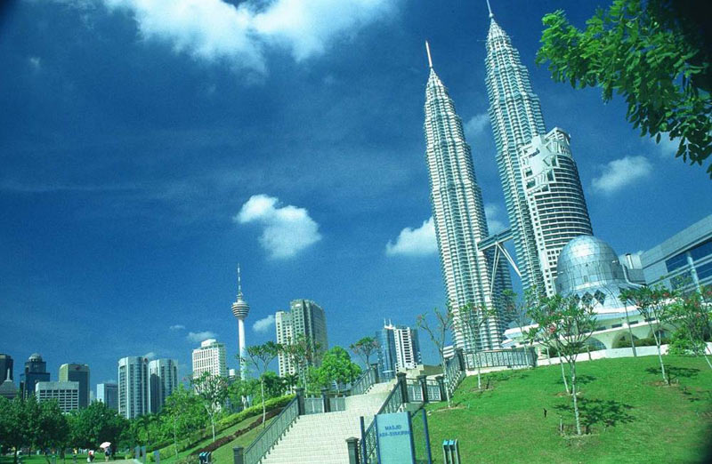 Malaysia With Star Cruise Tour
