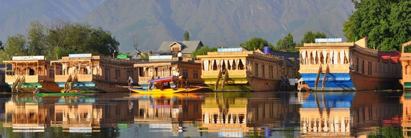 Houseboat New Maharaja Palace & Group, Srinagar J&K India
