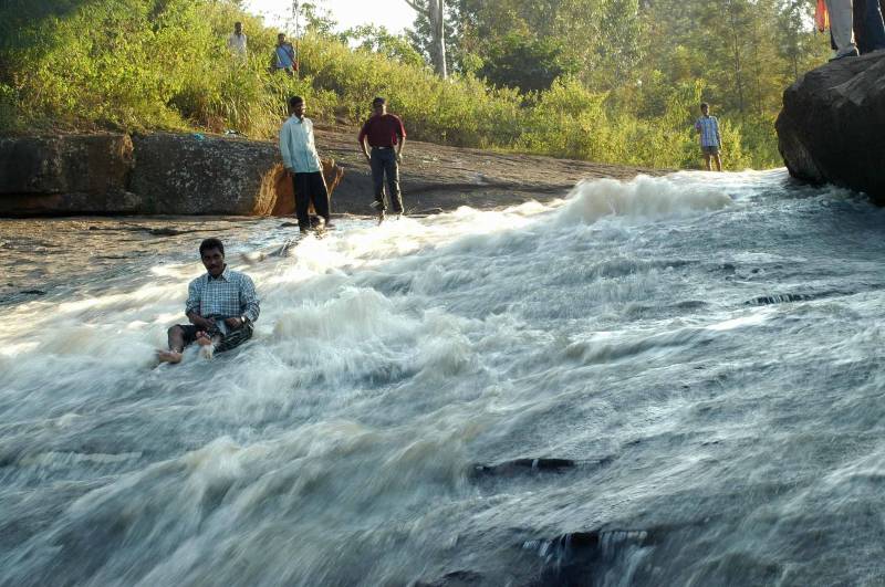 Visakhapatnam-Araku-Borra Caves-Rajamundry-Papikondalu-Vijayawada: 5Days / 4 Nts Tour