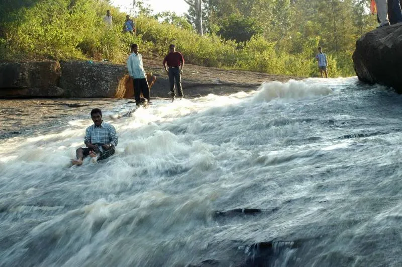 Vizag-Araku-Borra Caves Tour