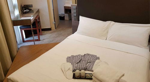 2 N @ Aqueen Lavender Singapore 2 Nights /3 Days Tour