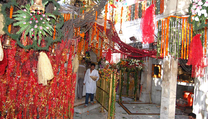Mata Chintpurni Devi Darshan - Chhinnamastika Shakti Peeth