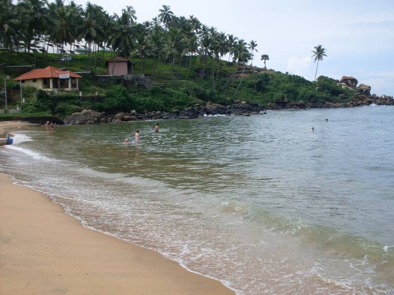 Munnar-Thekkady-Kovalam-Kanyakumari-Houseboat 8N/9 Days Tour